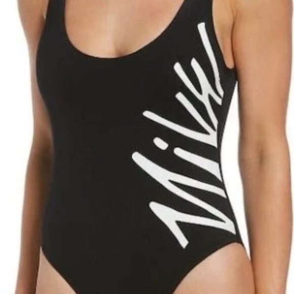 NEW NIKE NIKE MULTI LOGO U BACK ONE-PIECE Swimsuit Black/White - Picture 3 of 6